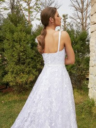 Wedding Dresses Lace Applique Sweep Train Sweetheart Neckline Bridal Gowns Corset Back Vestidos De Novia
